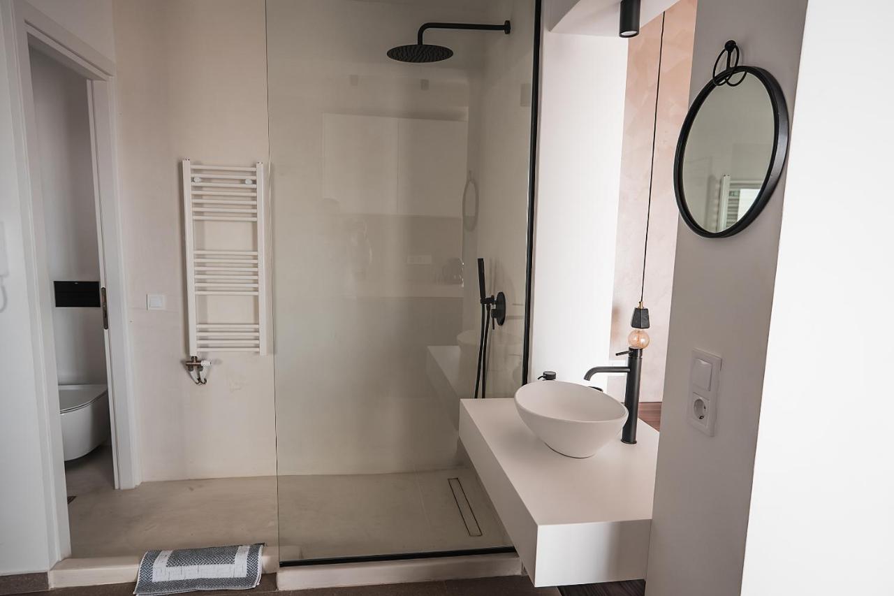 אתונה Suites With Magical View & Jacuzzi מראה חיצוני תמונה