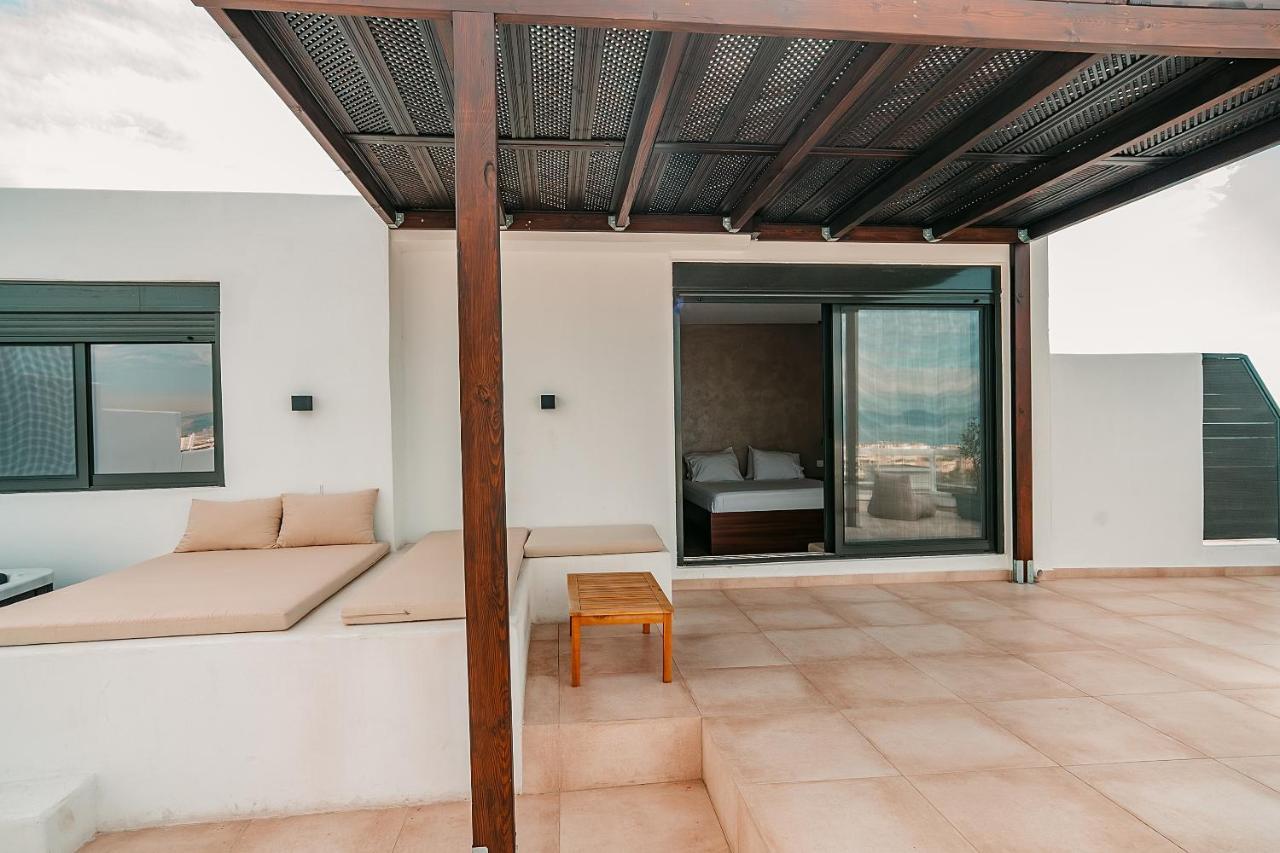 אתונה Suites With Magical View & Jacuzzi מראה חיצוני תמונה